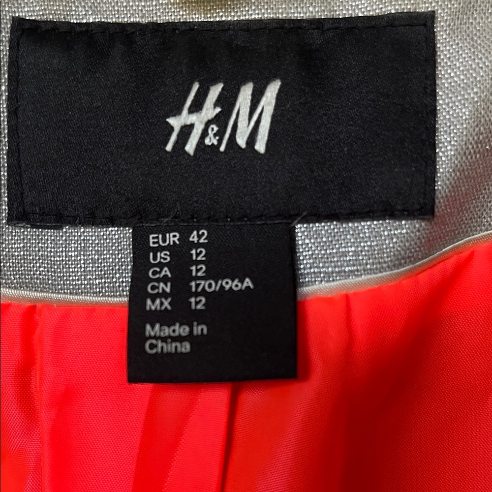 H&M Metallic Silver Open-Front Blazer with Bright Coral Lining - Picture 2 of 4